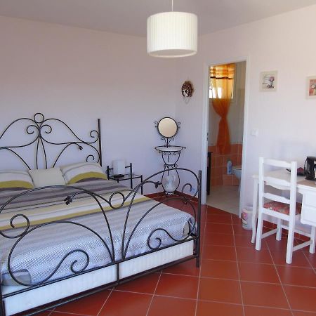 Bed and Breakfast Mas Des Citronniers Le Tignet Экстерьер фото